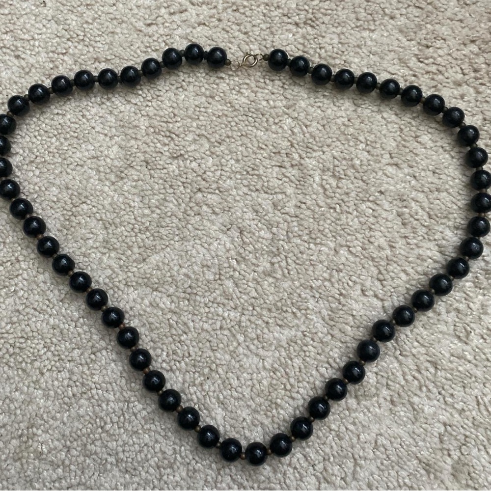 Elegant Black Beaded Necklace